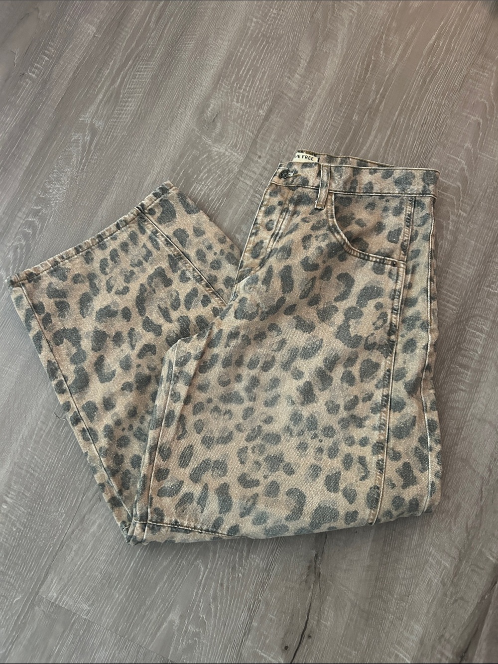 We the Free Good Luck printed barrel jeans - leopard